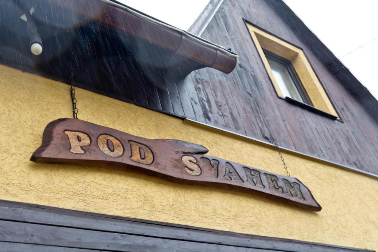 Penzion Pod Svahem Zelezna Ruda Exterior foto